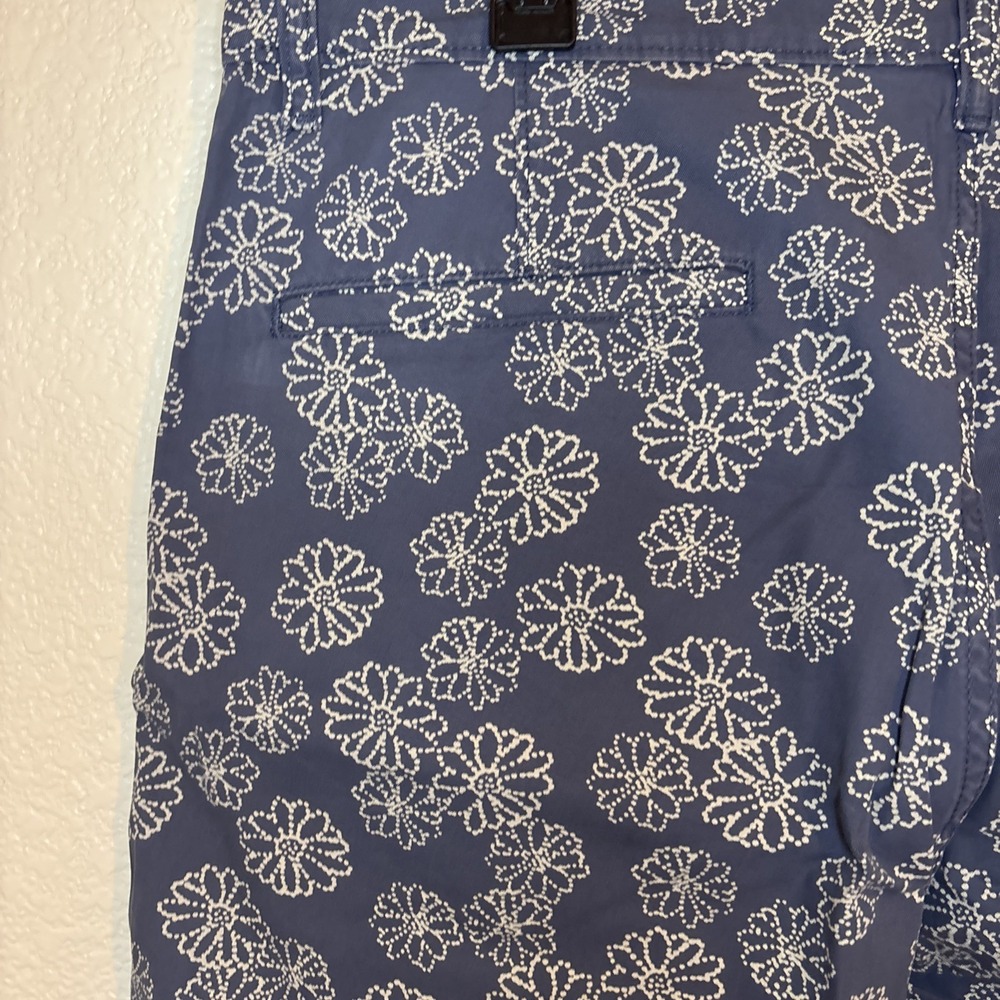 Levis Chino‎ Shorts Mens 36 Floral Lightweight 100 % Cotton - Picture 11 of 16